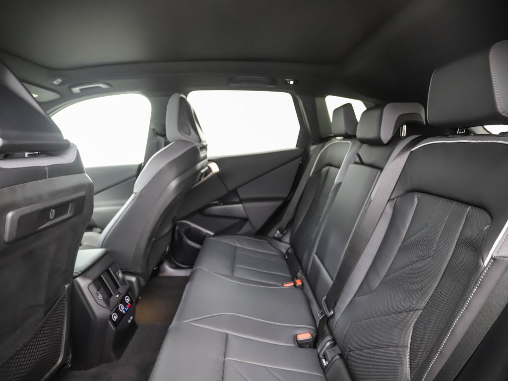 Thumbnail: 2025 BMW X3 - 23