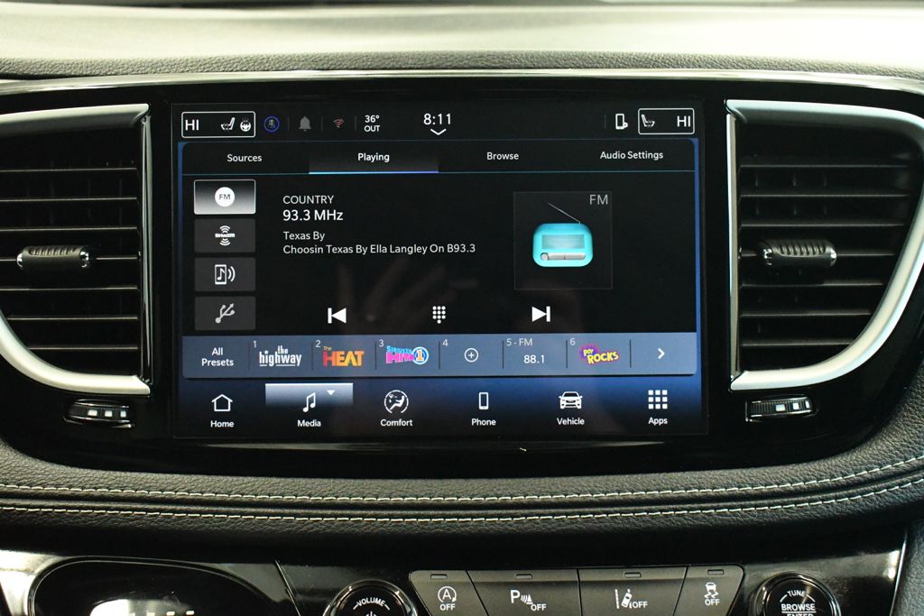 Used 2026 White Chrysler Select image 36