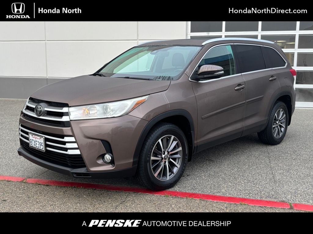 Thumbnail: 2019 Toyota Highlander - 1