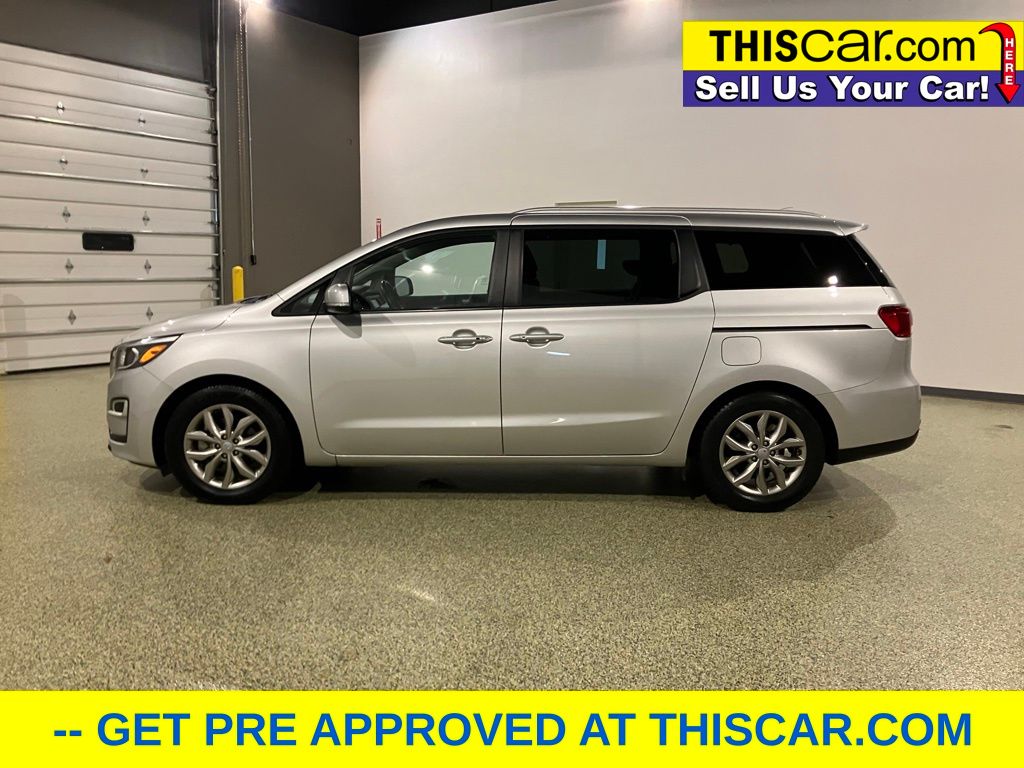 2021 Kia Sedona EX photo 4