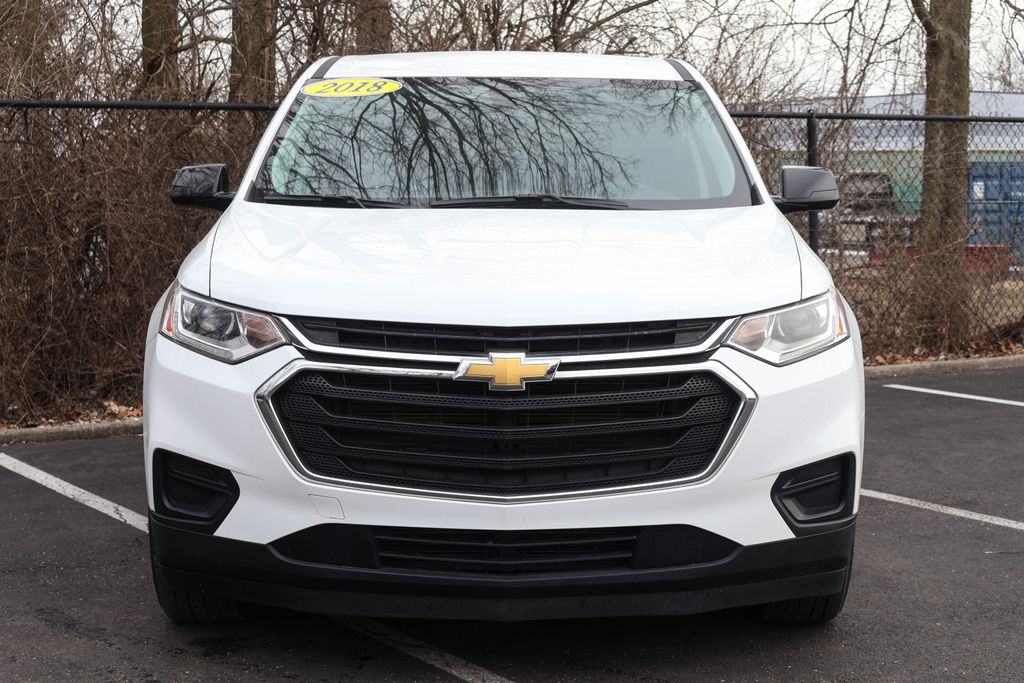 2018 Chevrolet Traverse LS 2