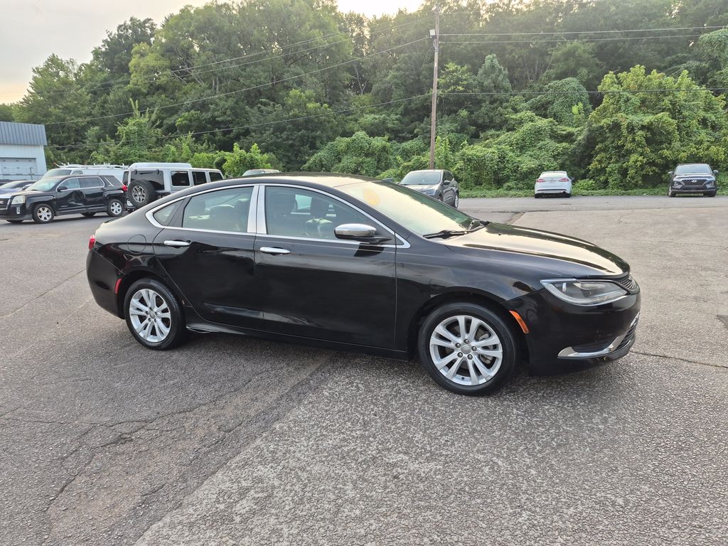 2017 Chrysler 200 Limited Sedan FWD