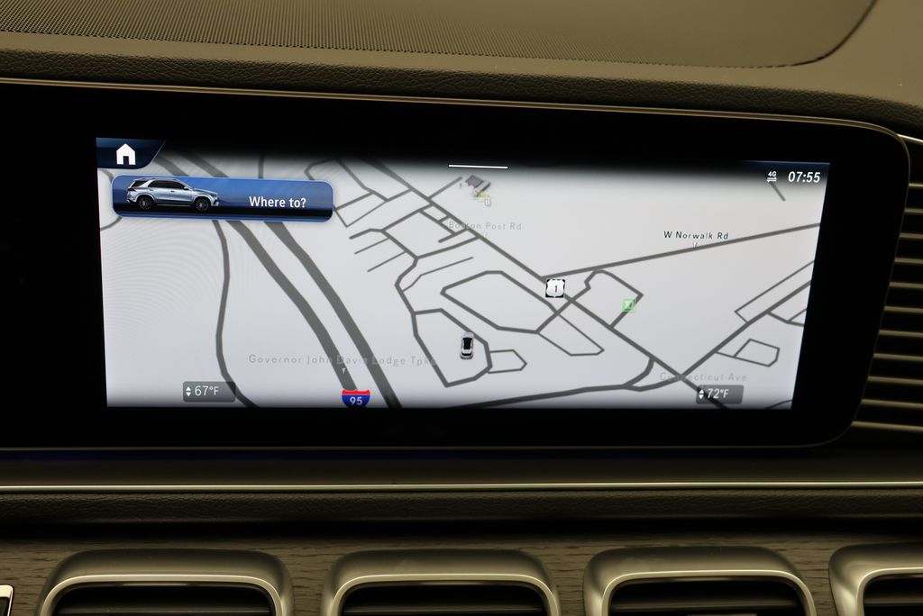 Thumbnail: 2026 Mercedes-Benz GLE - 26