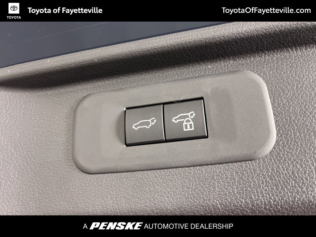 Thumbnail: 2026 Toyota Grand Highlander - 23