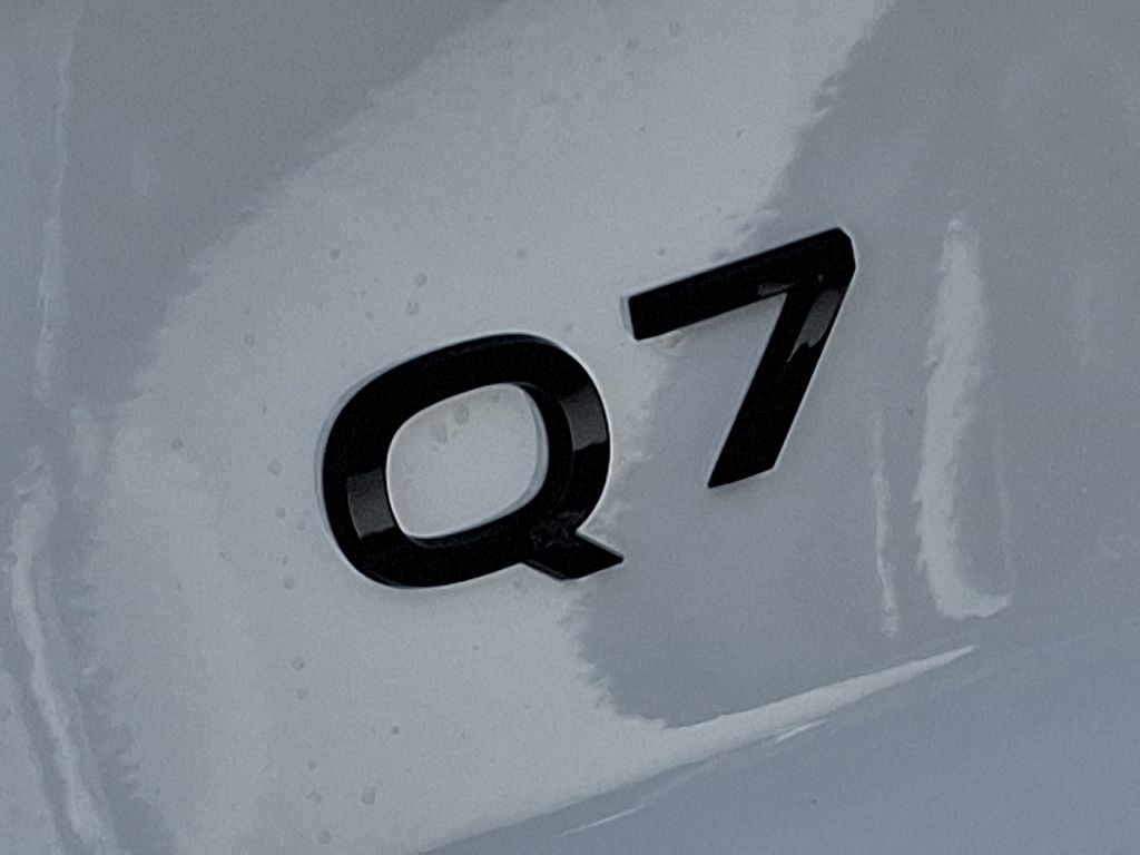 Thumbnail: 2026 Audi Q7 - 22