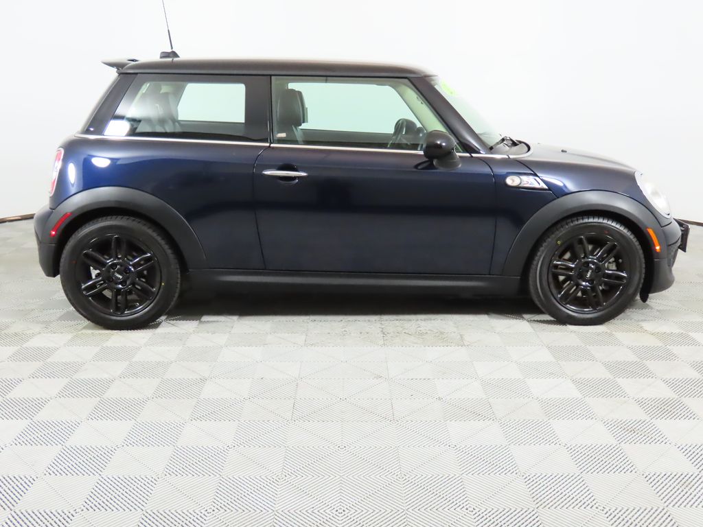 2013 MINI Cooper S Base 6