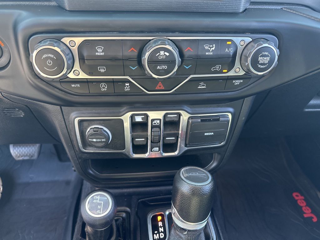 Used Car 2021 Jeep Gladiator  Sport For Sale Under $35,000 In Austin, Texas