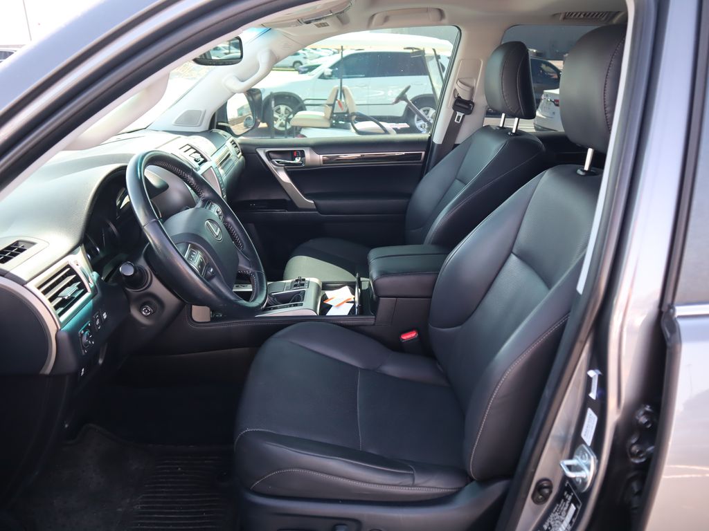 2016 Lexus GX 460 10