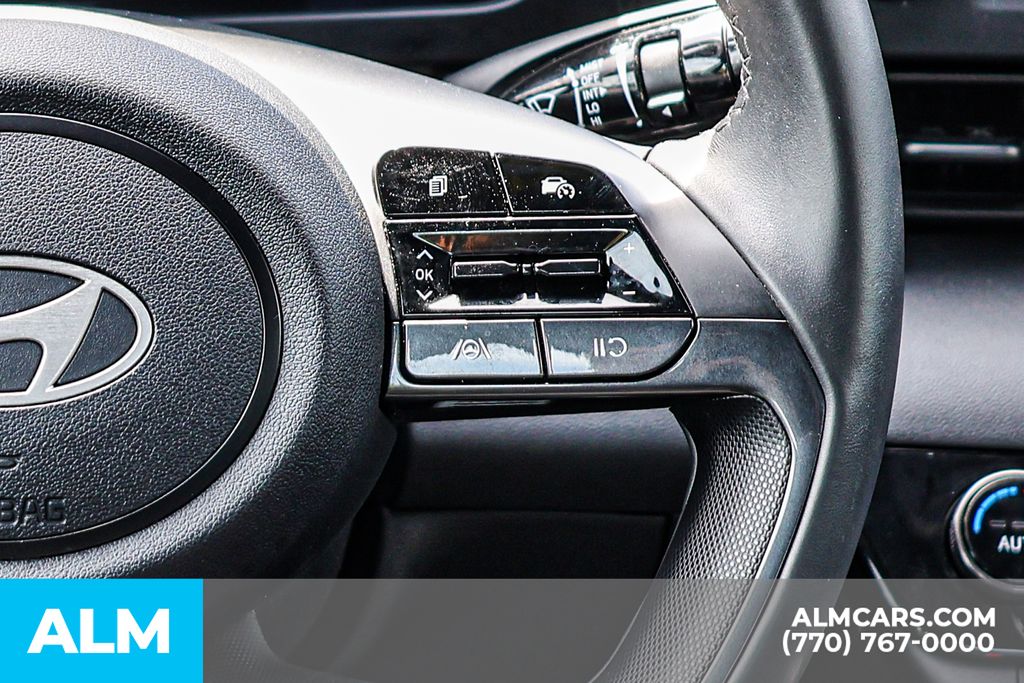 Used 2025 Silver Hyundai SEL Sport image 34