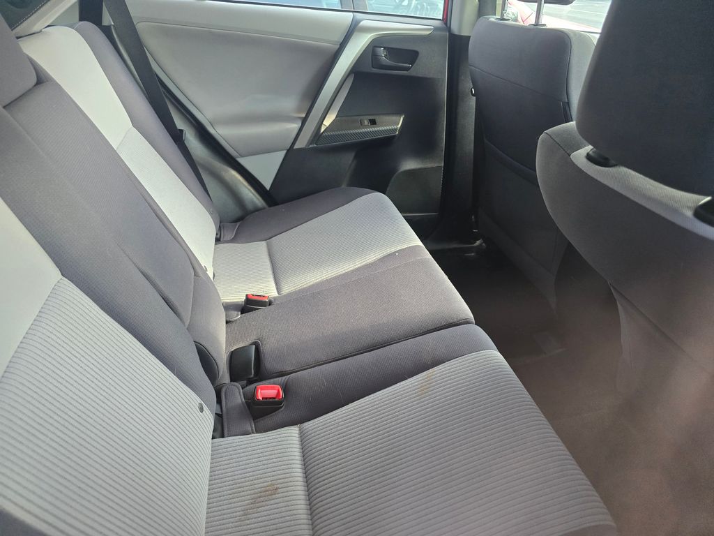 Used 2013 Red Toyota XLE image 12
