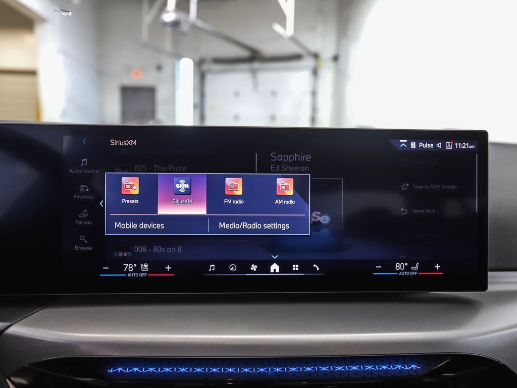 Thumbnail: 2025 BMW 3 Series - 17