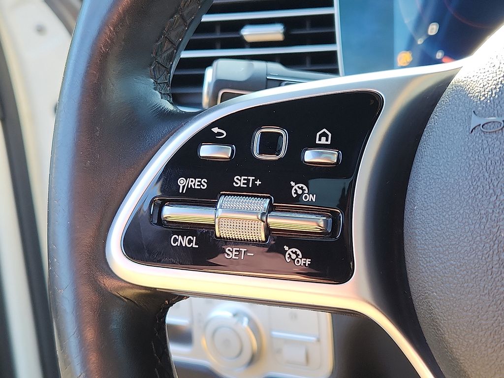 Thumbnail: 2020 Mercedes-Benz GLE - 22