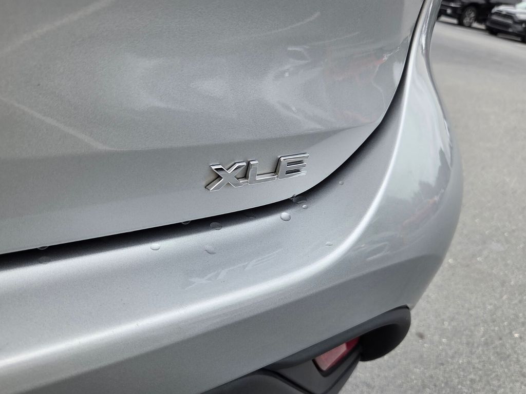 Used 2022 Toyota Highlander Hybrid SUV