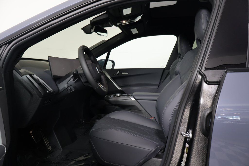 Thumbnail: 2026 BMW iX - 5