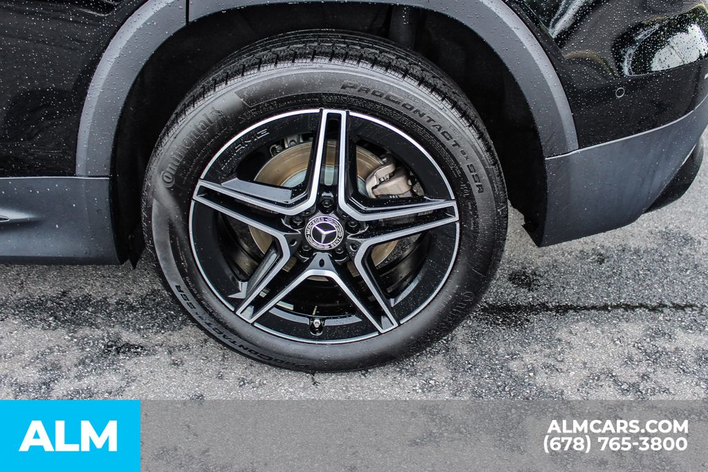 Used 2025 Black Mercedes-Benz GLB 250 image 15