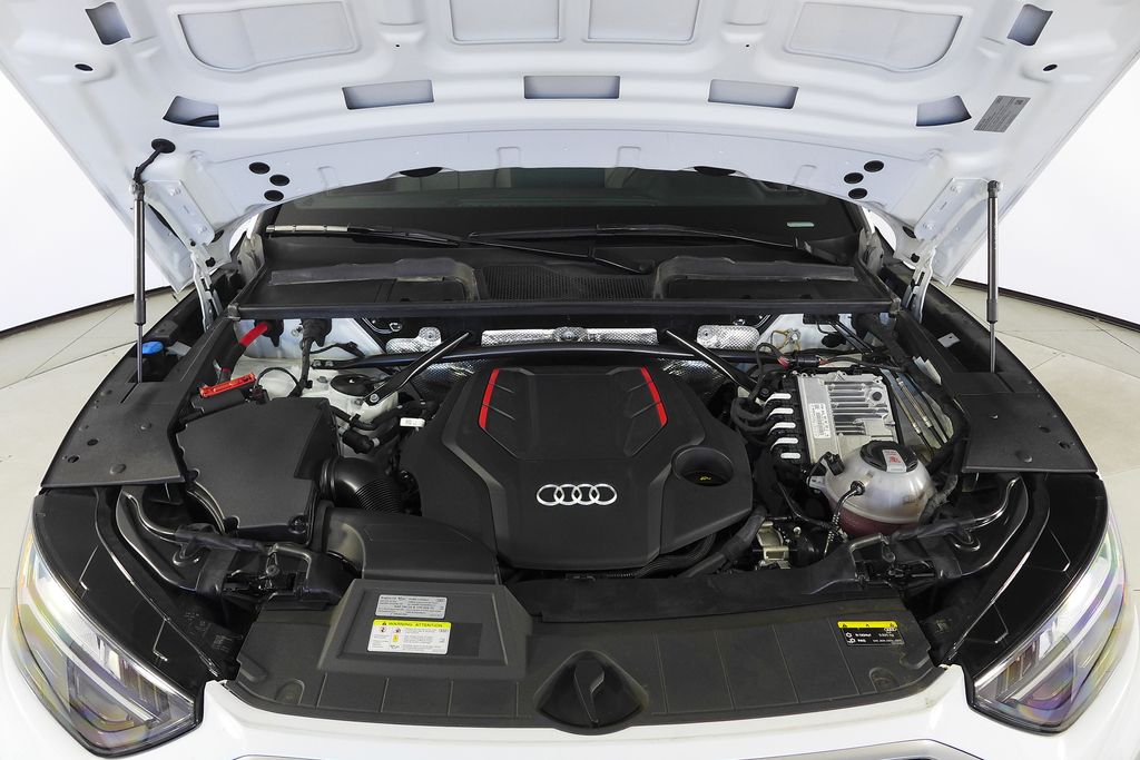 Thumbnail: 2022 Audi SQ5 - 6