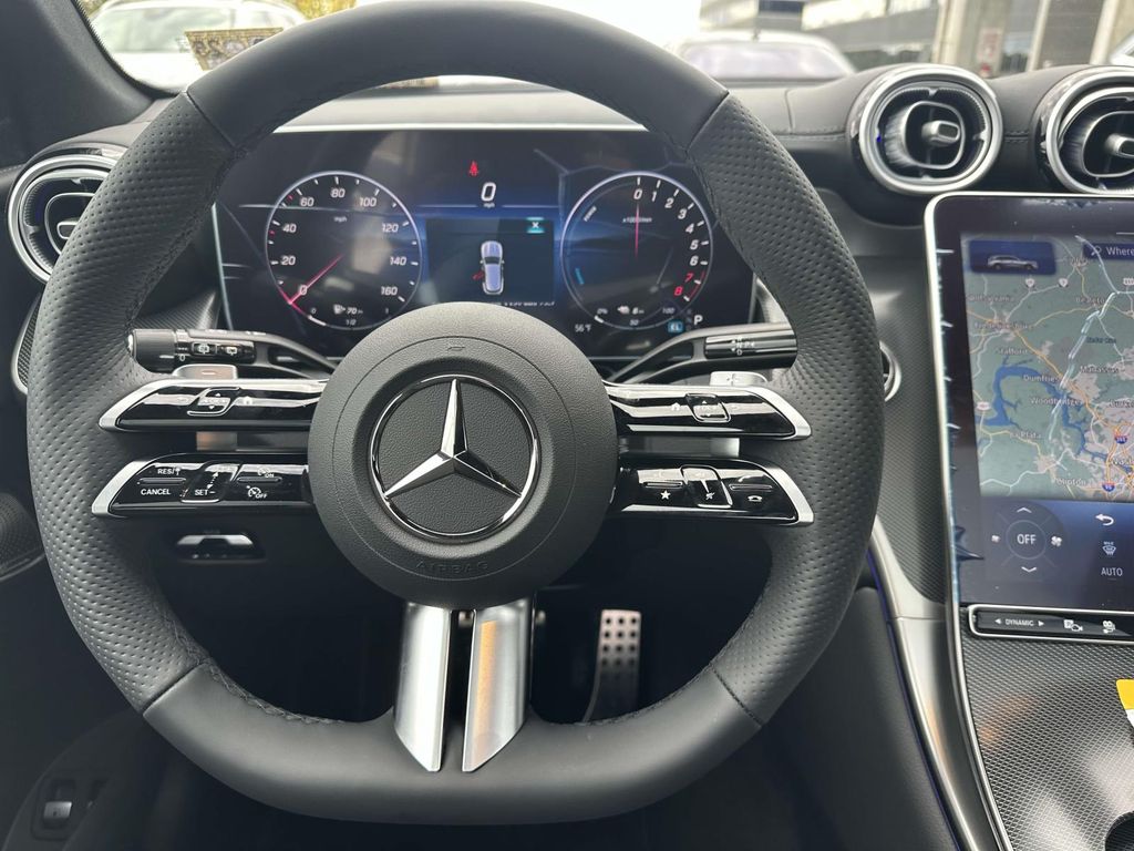 2025 Mercedes-Benz GLC 350 9