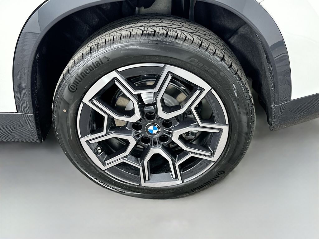 Thumbnail: 2026 BMW X1 - 23