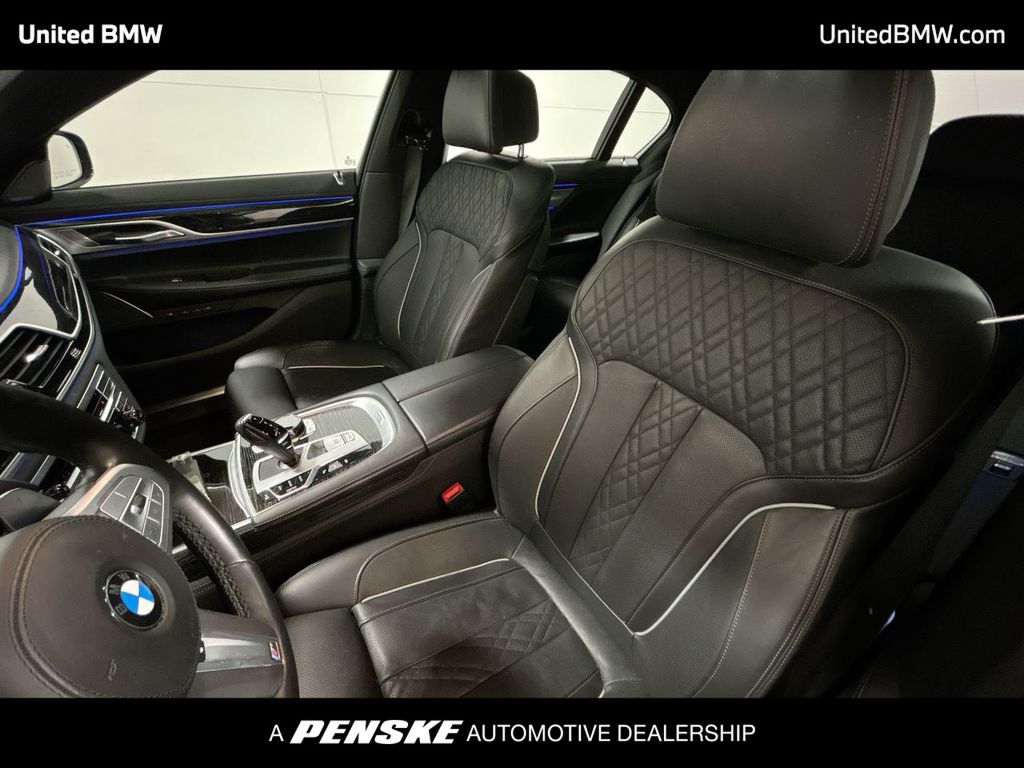2022 BMW 7 Series 750i xDrive 13