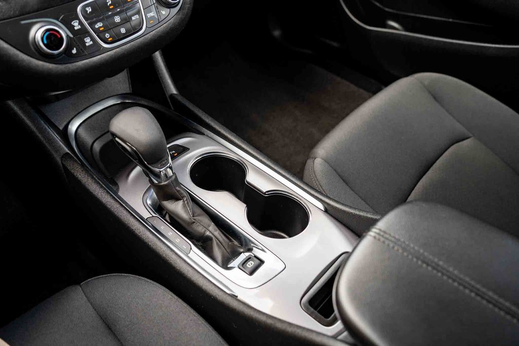 Used Car 2025 Chevrolet Malibu  Lt For Sale Under $25,000 In Austin, Texas