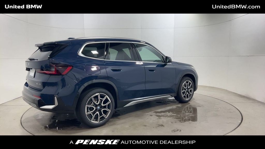 Thumbnail: 2026 BMW X1 - 8