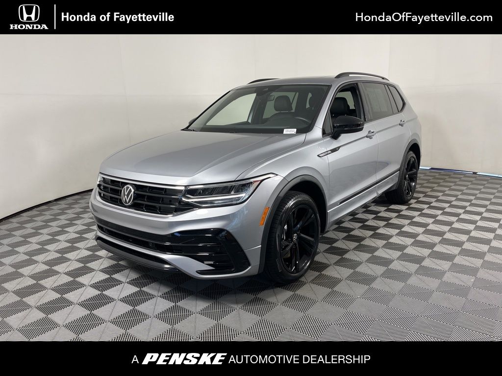 2023 Volkswagen Tiguan SE R-Line Black -
                Fayetteville, AR