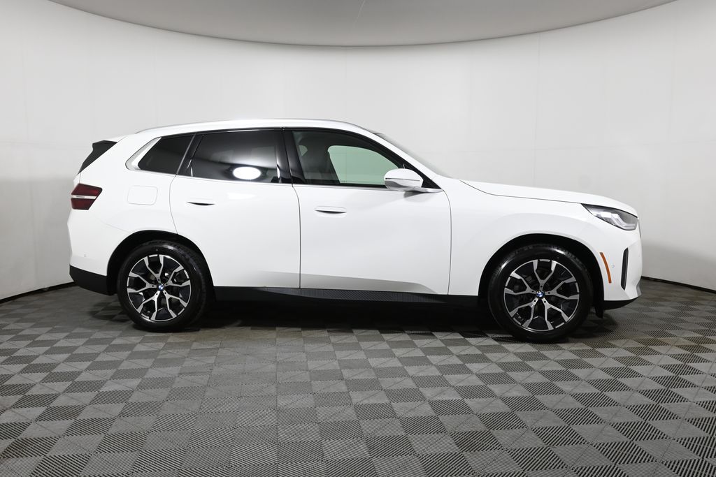 Thumbnail: 2026 BMW X3 - 8