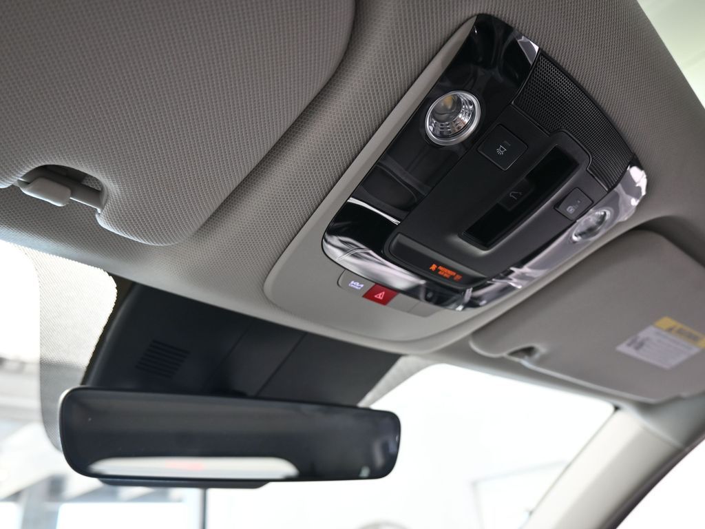 New 2025 Glacial White Pearl Kia EX image 26