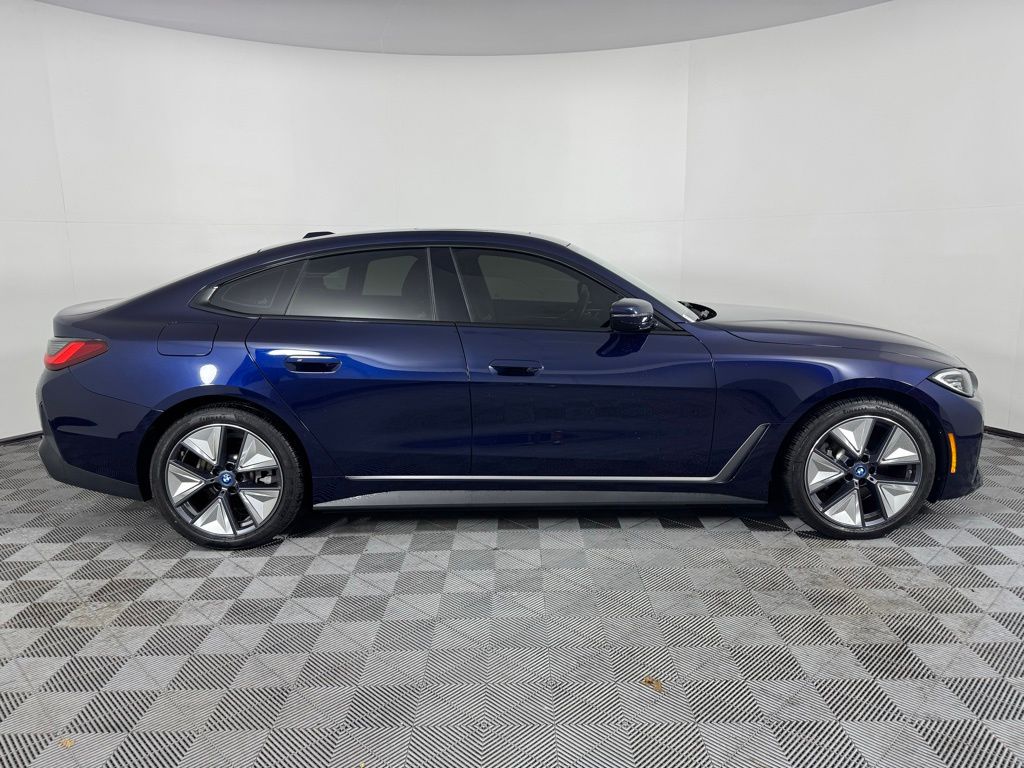 Thumbnail: 2023 BMW i4 - 5