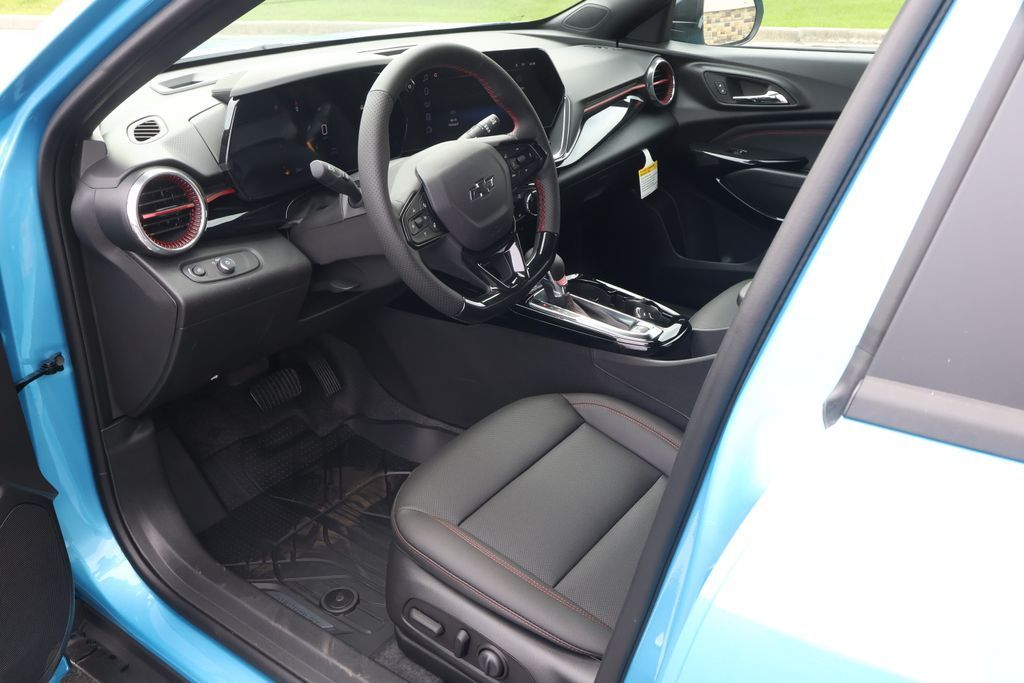 Thumbnail: 2026 Chevrolet Trax - 13