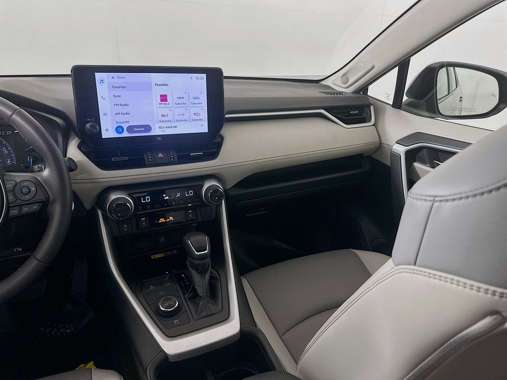 Thumbnail: 2023 Toyota RAV4 - 23