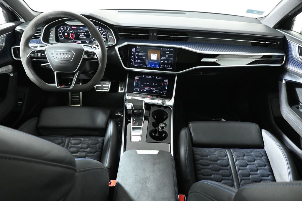 Thumbnail: 2024 Audi RS 6 - 4