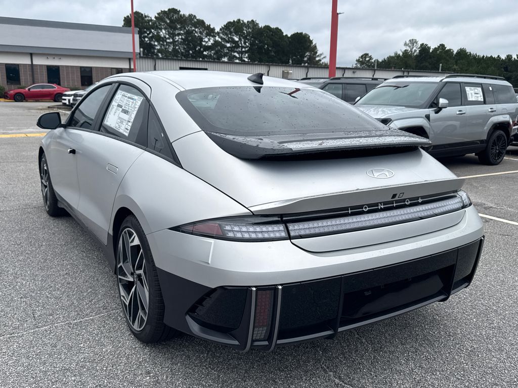 2025 Hyundai Ioniq 6 SEL photo 3
