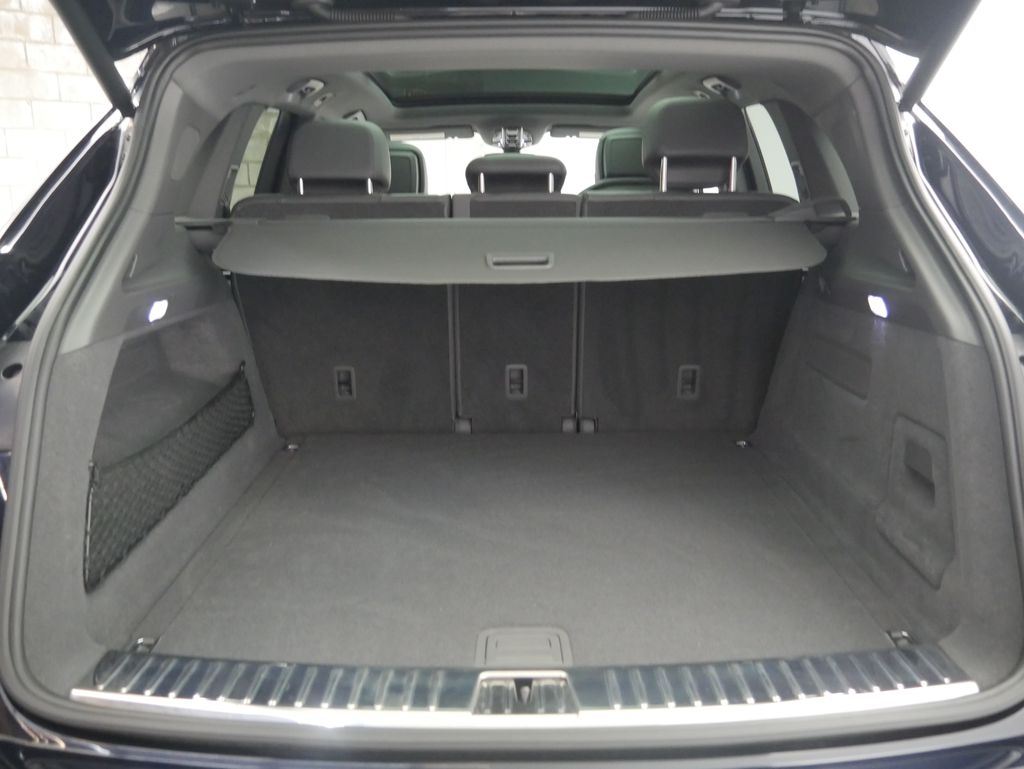 Thumbnail: 2023 Porsche Cayenne - 20