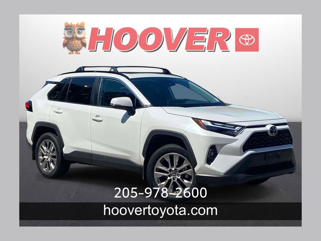 White (Wind Chill Pearl) 2025 Toyota RAV4 SUV / Crossover Front-Wheel Drive 8-Speed Automatic