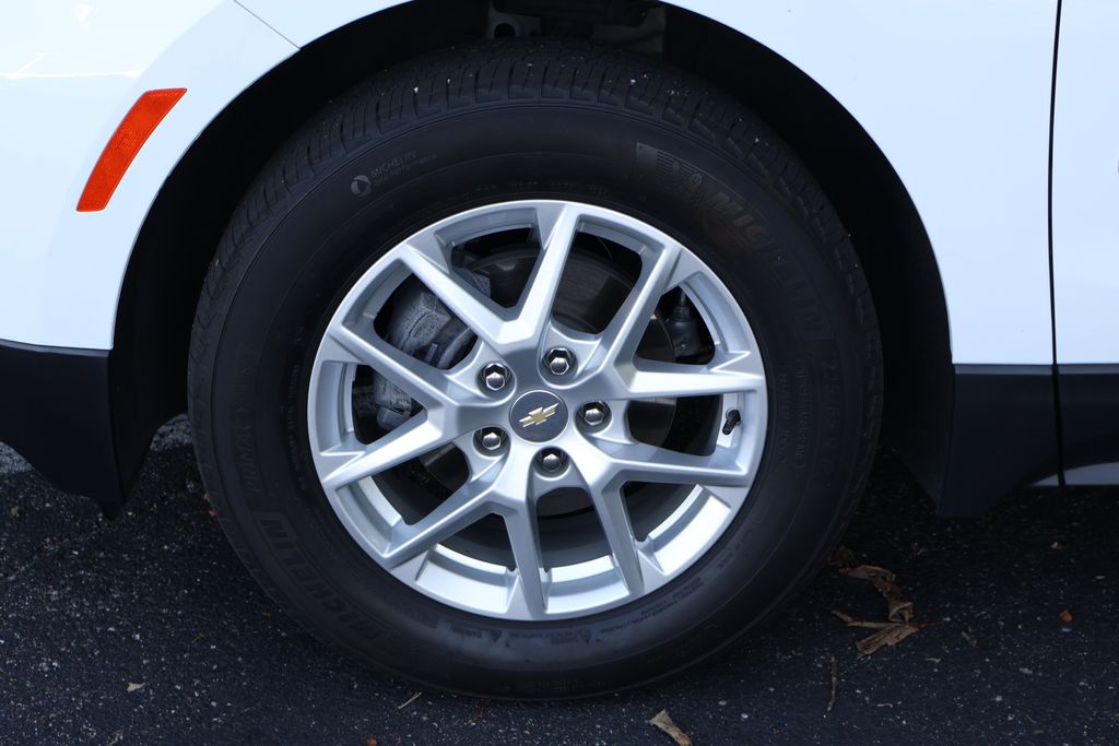 Thumbnail: 2023 Chevrolet Equinox - 13
