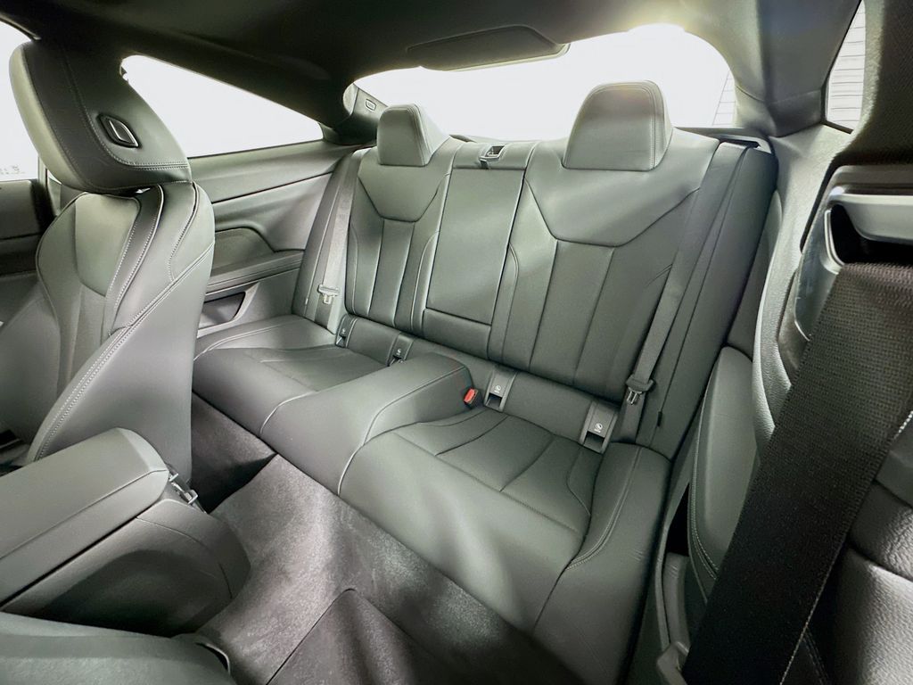 Thumbnail: 2026 BMW 4 Series - 17