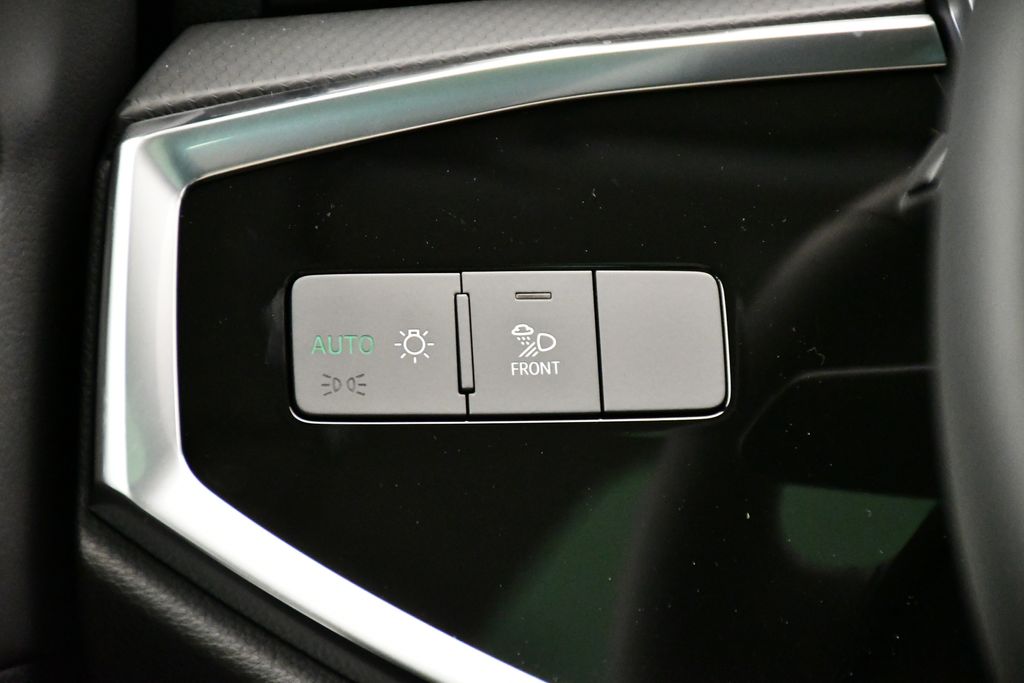 2025 Audi Q3  22