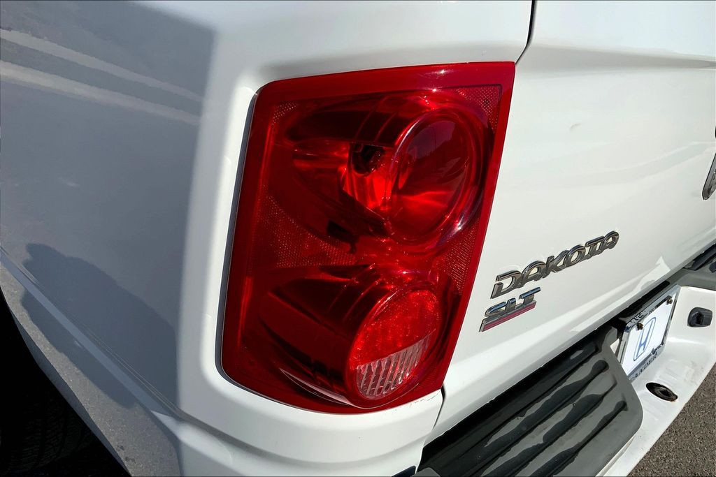 2007 Dodge Dakota SLT 28