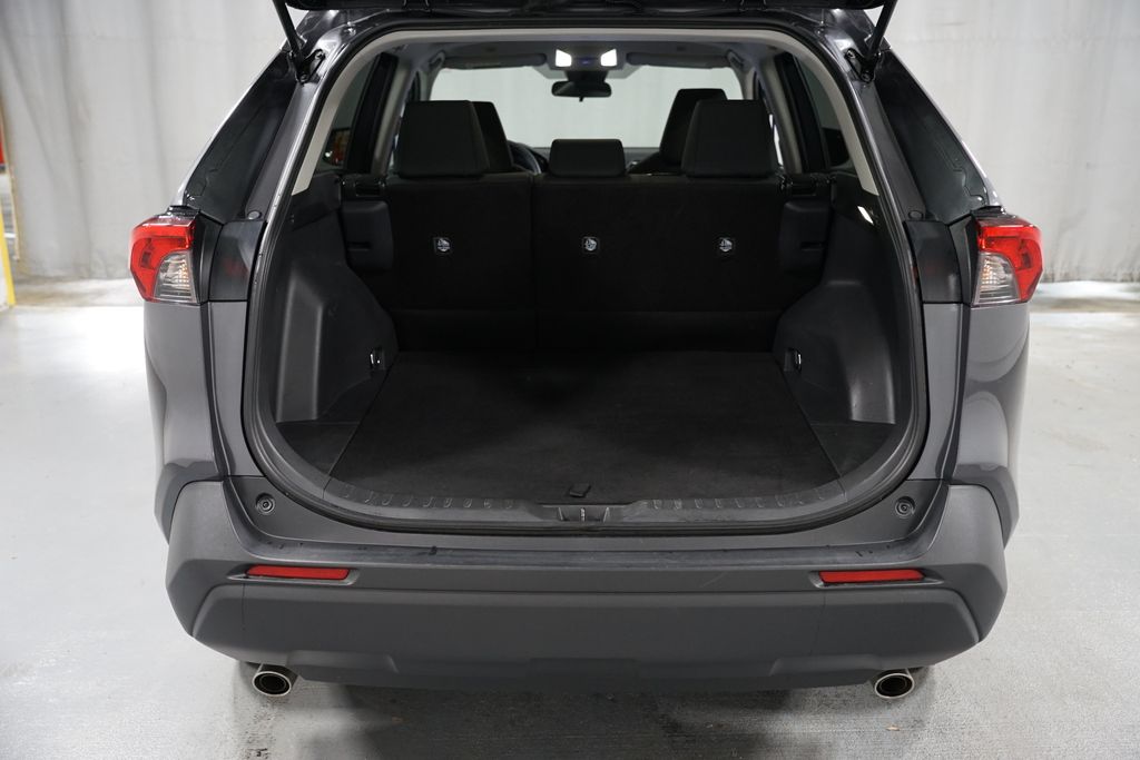 Thumbnail: 2025 Toyota RAV4 - 32