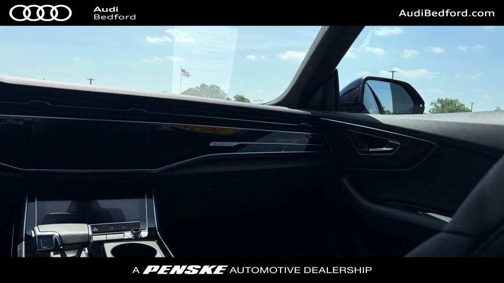 Thumbnail: 2020 Audi Q8 - 26