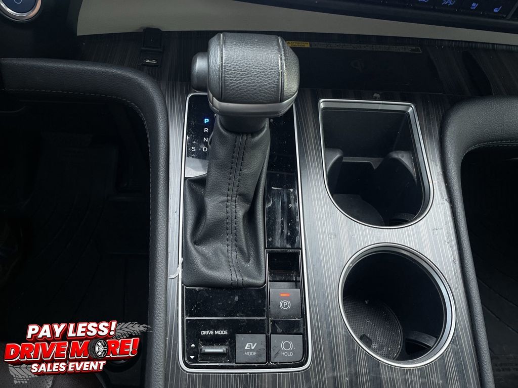 Used 2024 Toyota Sienna Van
