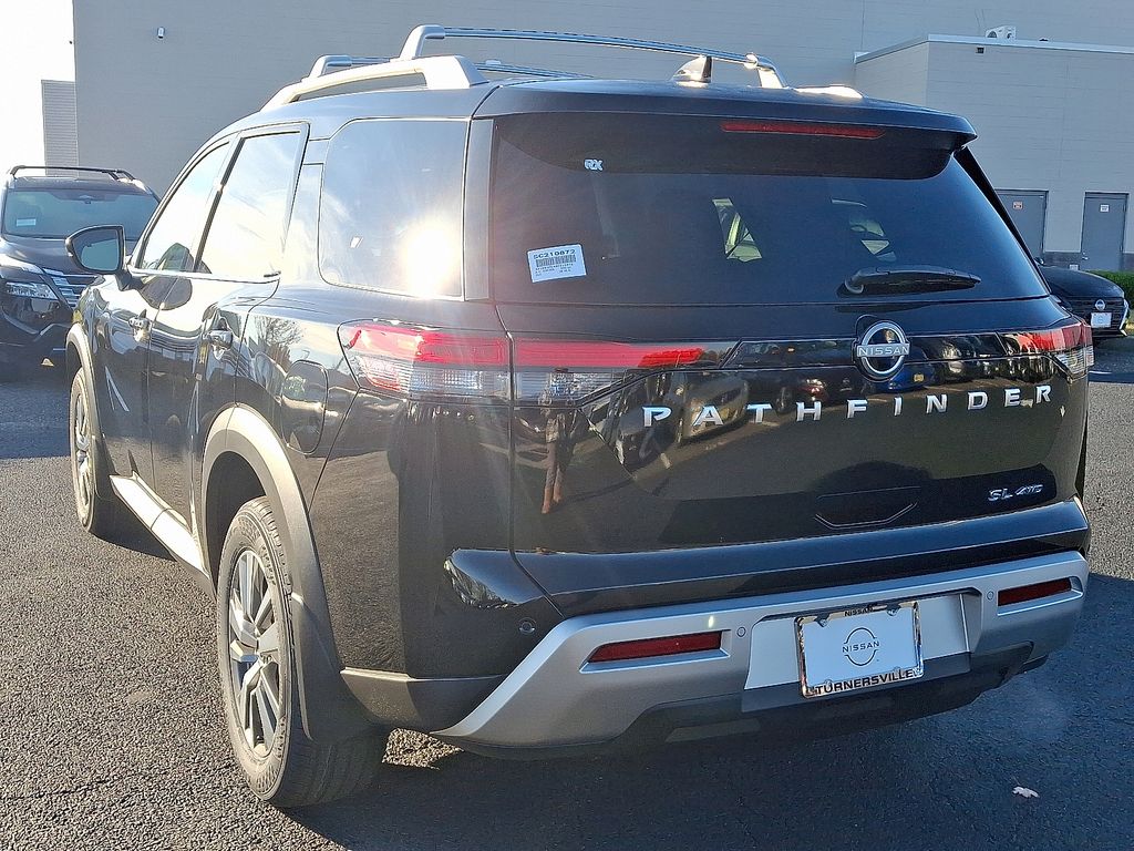 Thumbnail: 2025 Nissan Pathfinder - 4