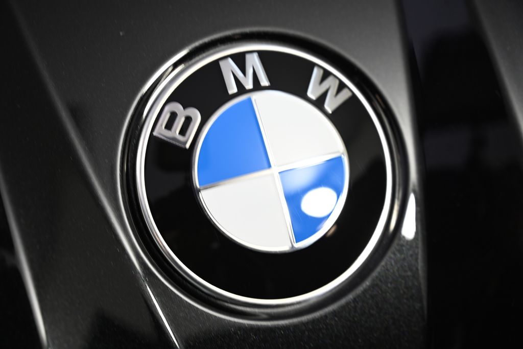 Thumbnail: 2026 BMW X3 - 13