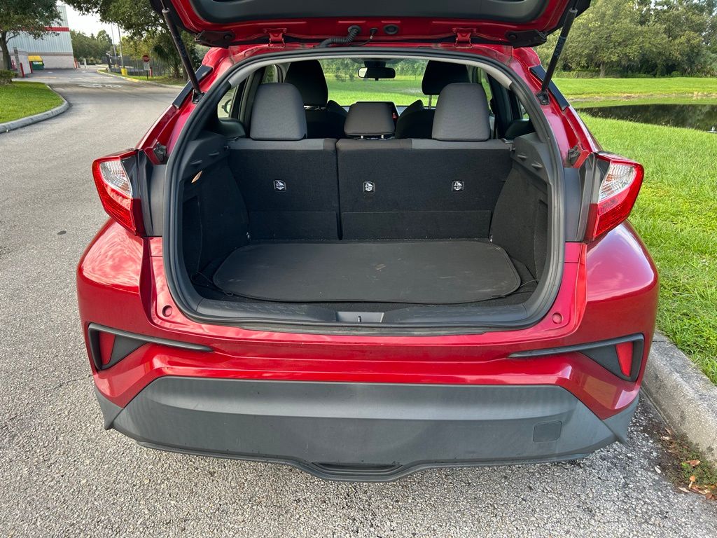 Thumbnail: 2020 Toyota C-HR - 10