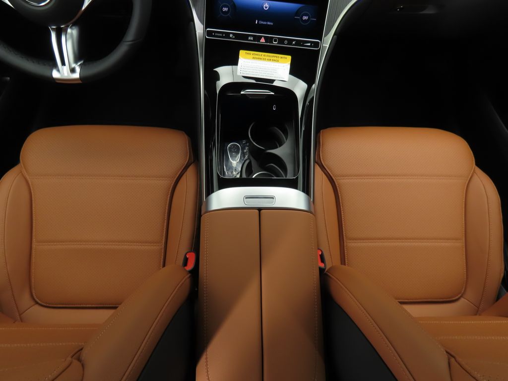 Thumbnail: 2025 Mercedes-Benz GLC - 17