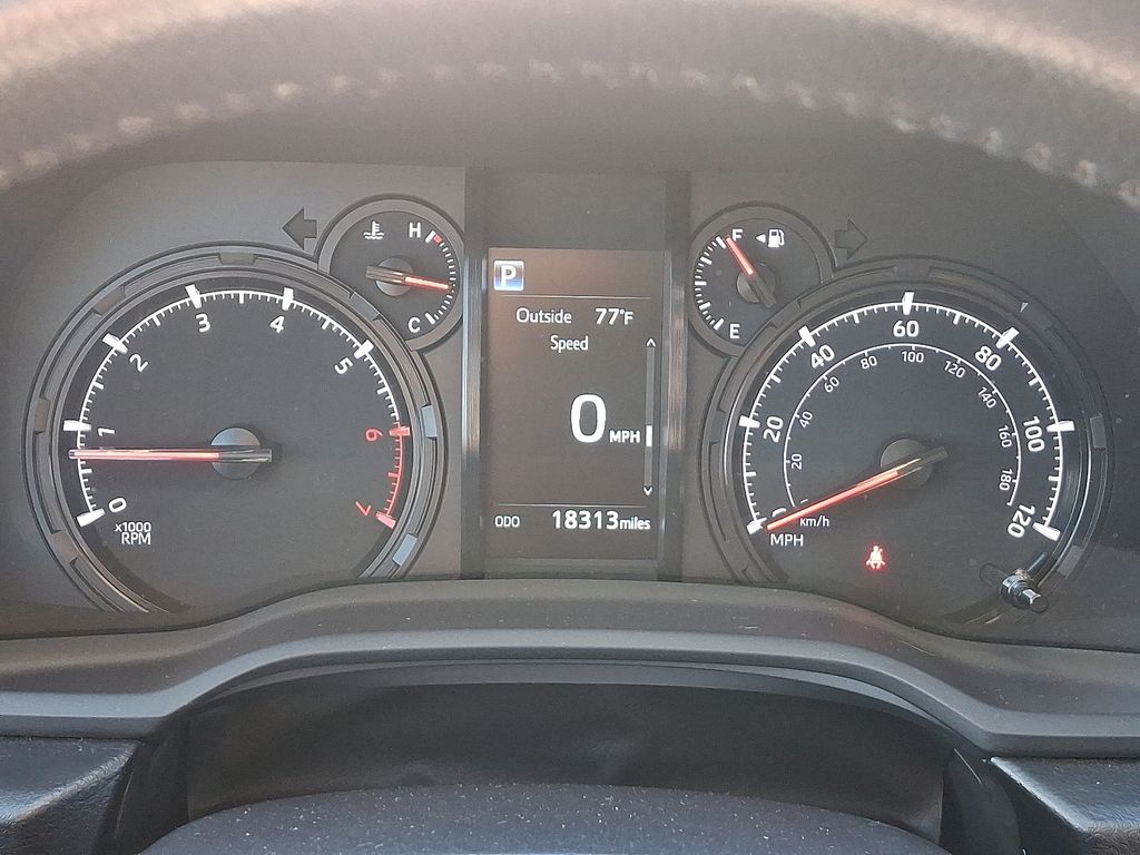 Thumbnail: 2021 Toyota 4Runner - 21