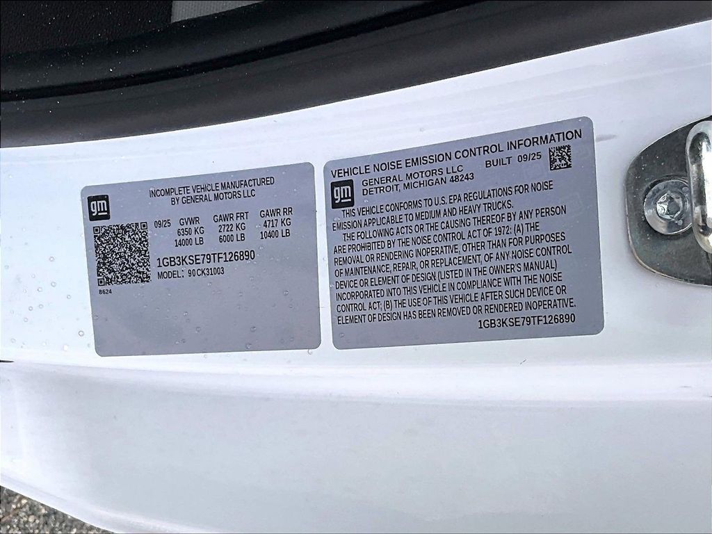 2026 Chevrolet Silverado 3500HD — photo 17
