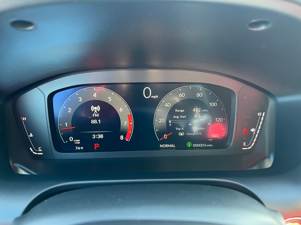 Thumbnail: 2025 Acura ADX - 18