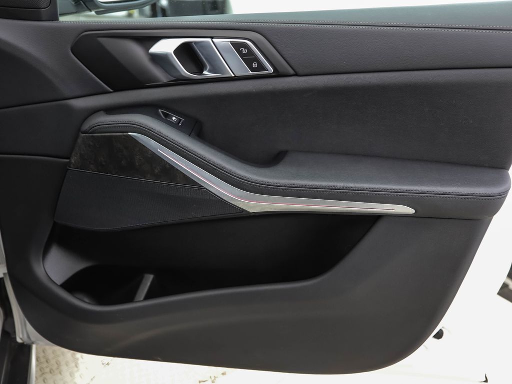 Thumbnail: 2022 BMW X5 - 30